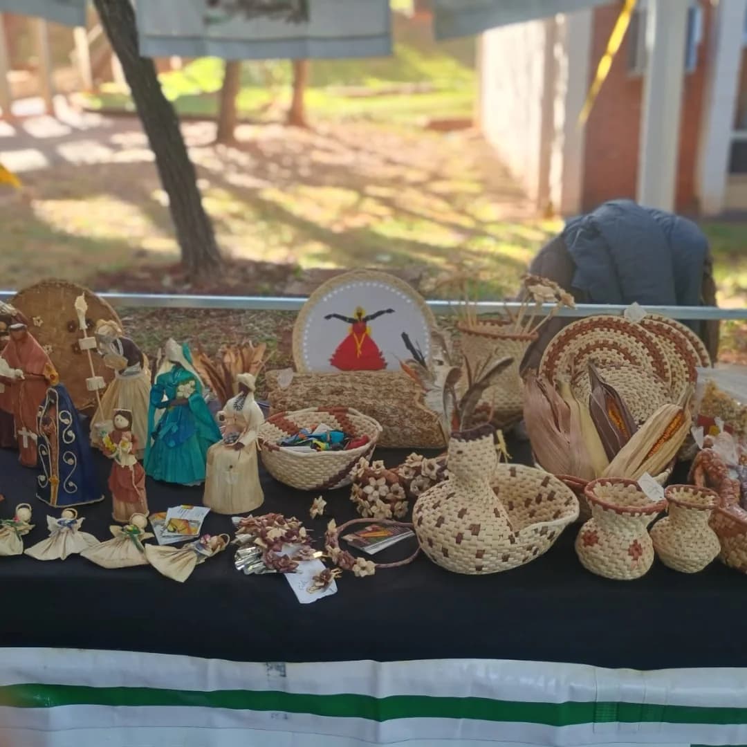 Associação de Mulheres Artesãs de Guapiara Arte e Vida