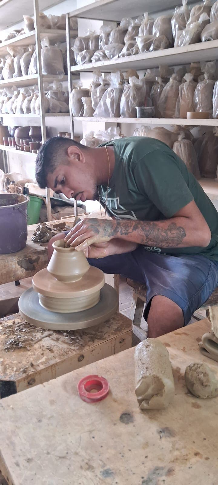 Cooperativa dos Artesãos da Região de Carajás Mulheres de Barro