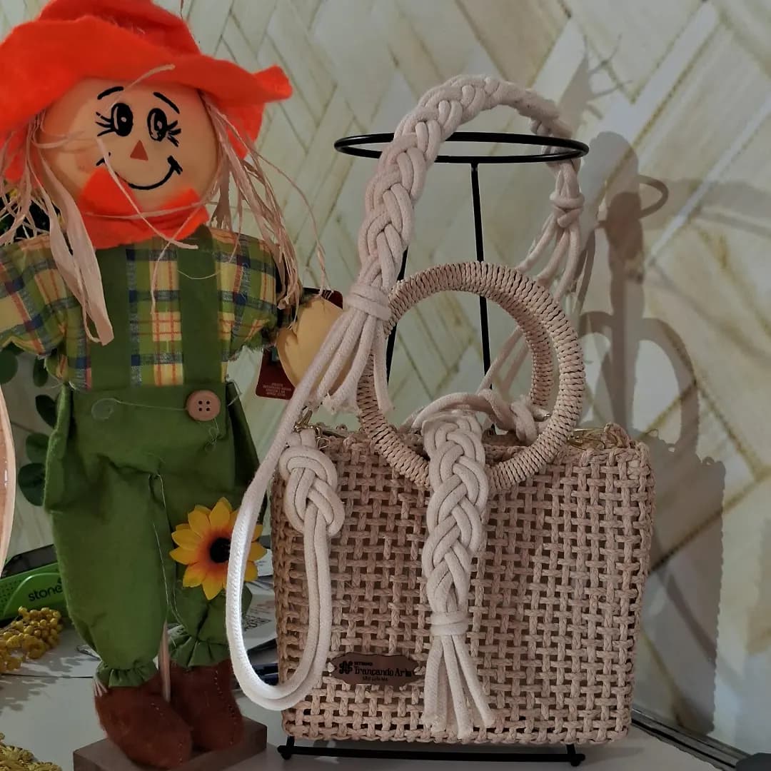 Cooperativa de Mulheres Artesãs Trançando Arte