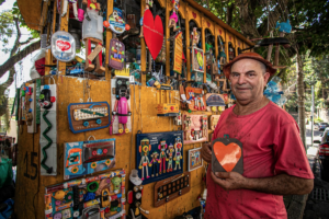 Getúlio Damado-O Renomado Artesão Sustentável de Santa Teresa